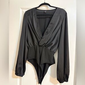 SHEIN Black Long-Sleeve Surplice Bodysuit